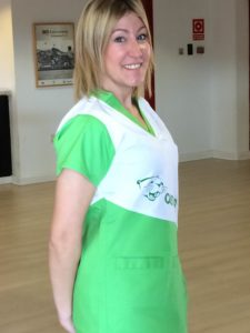 Limpiezas Castor. uniforme3-225x300 CASTOR DISEÑA EN EXCLUSIVA SU NUEVO UNIFORME